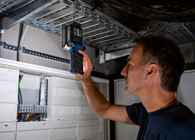 Bosch PRO 18V System Akku Leuchte